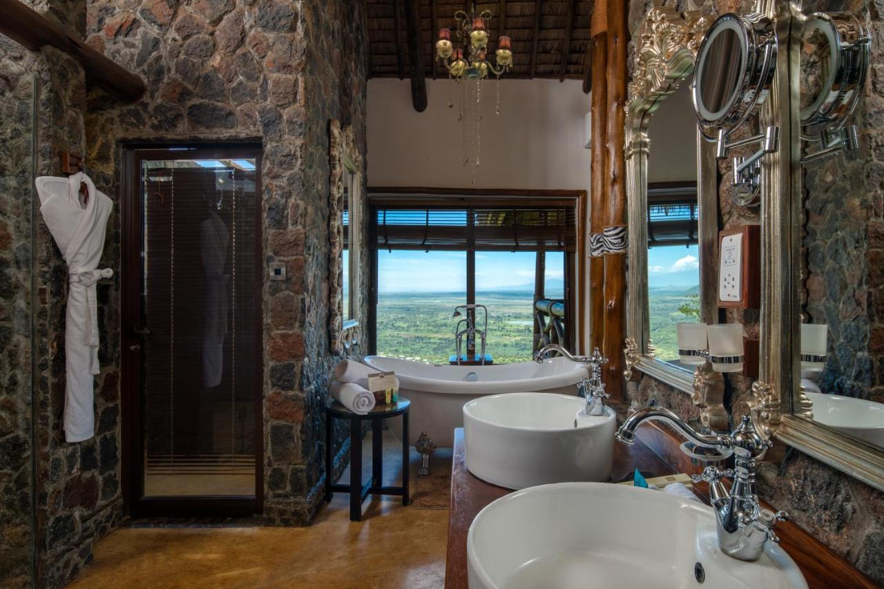 Lake Manyara Kilimamoja Lodge Mto wa Mbu Luaran gambar