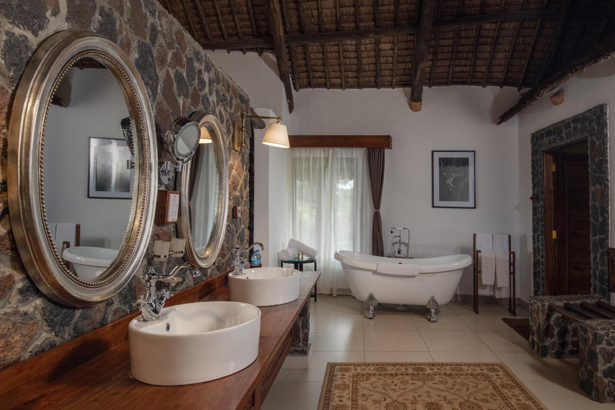 Lake Manyara Kilimamoja Lodge Mto wa Mbu Luaran gambar